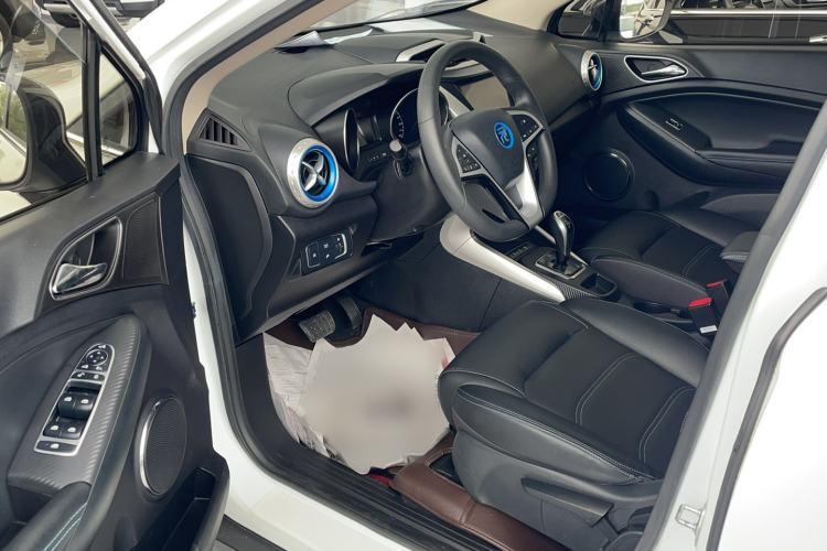 Used BYD Yuan New Energy 2019 EV360 Smart Connect Leading Model Driver Seat