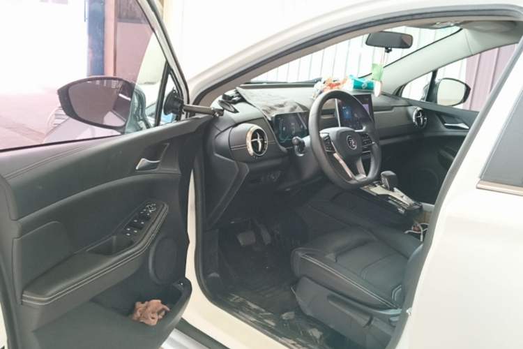 Used BYD Yuan New Energy 2019 EV535 Smart Connect Elite Model Driver Seat