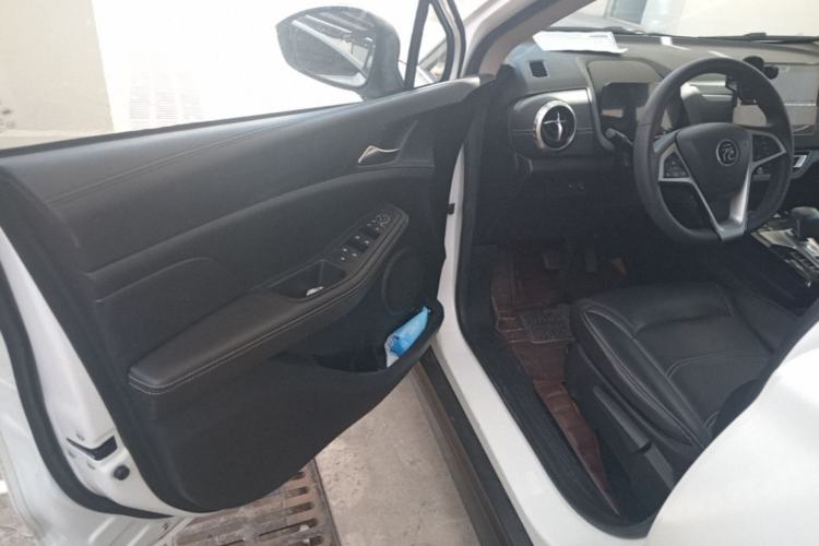 Used BYD Yuan New Energy 2019 EV535 Smart Connect Trendsetting Model Driver Seat
