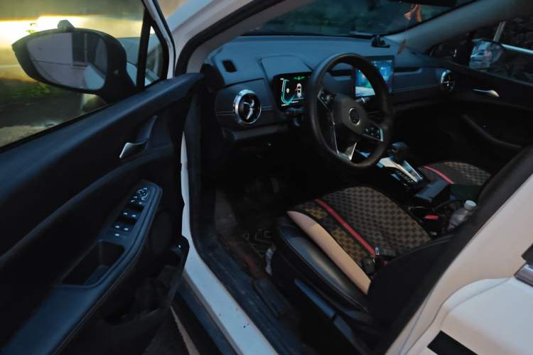 Used BYD Yuan New Energy 2019 EV535 Smart Connect Elite Model Driver Seat