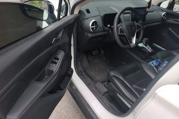 Used BYD Yuan New Energy 2019 EV535 Smart Connect Trendsetting Model Driver Seat