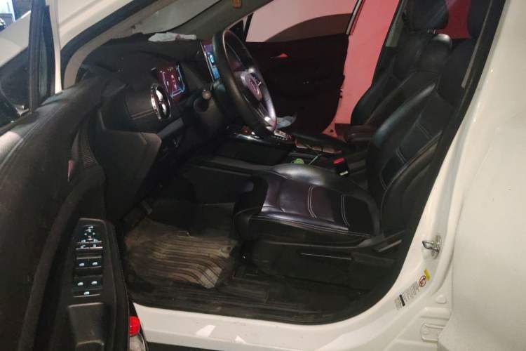 Used BYD Yuan New Energy 2019 EV360 Smart Connect Enjoyment Model Driver Seat