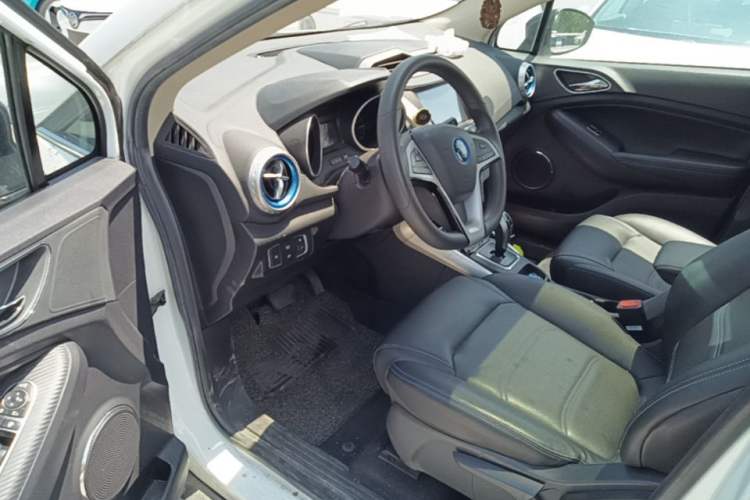 Used BYD Yuan New Energy 2019 EV535 High-Energy Leading Edition Driver Seat