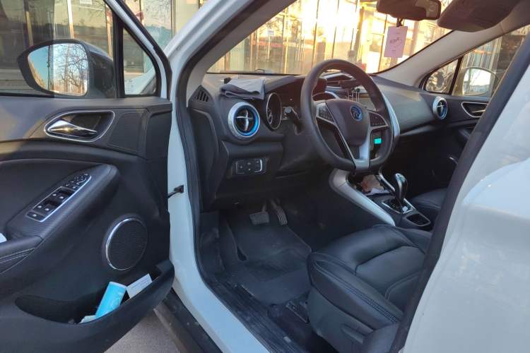 Used BYD Yuan New Energy 2019 EV360 Smart Connect Leading Model Driver Seat