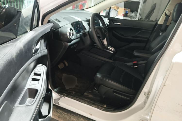 Used BYD Yuan New Energy 2019 EV535 Smart Connect Trendsetting Model Driver Seat