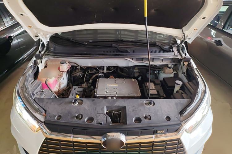 Used BYD Yuan New Energy 2019 EV535 Smart Connect Trendsetting Model Engine Bay