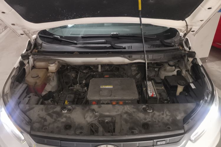 Used BYD Yuan New Energy 2019 EV535 Smart Connect Trendsetting Model Engine Bay