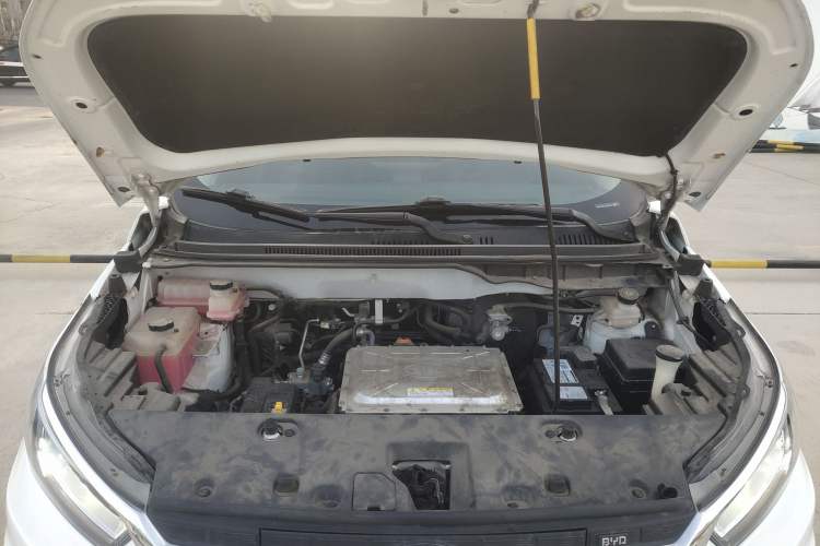 Used BYD Yuan New Energy 2019 EV535 Smart Connect Trendsetting Model Engine Bay