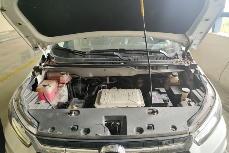 Used BYD Yuan New Energy 2019 EV535 Smart Connect Trendsetting Model Engine Bay