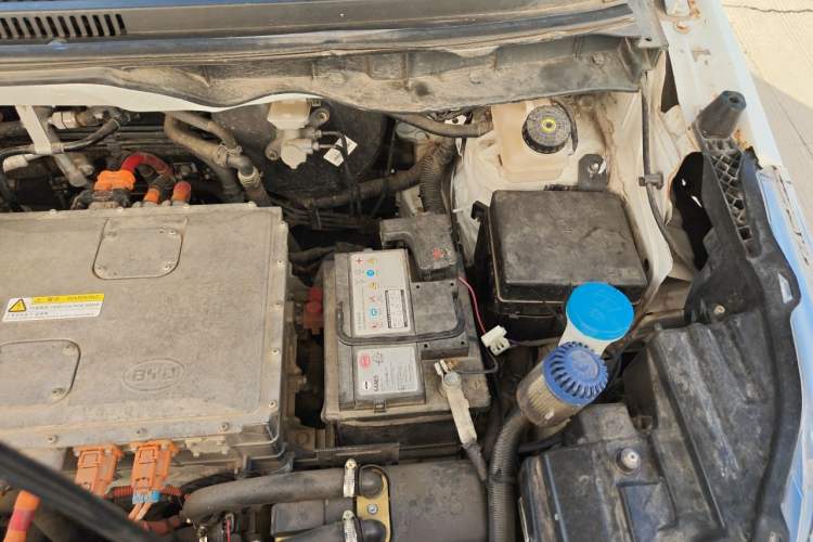 Used BYD Yuan New Energy 2019 EV535 Smart Connect Trendsetting Model Engine Bay Left
