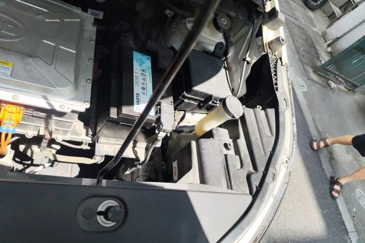 Used BYD Yuan New Energy 2019 EV535 Smart Connect Trendsetting Model Engine Bay Left