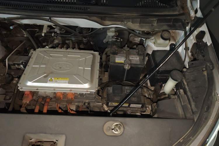Used BYD Yuan New Energy 2019 EV360 Smart Connect Leading Model Engine Bay Left