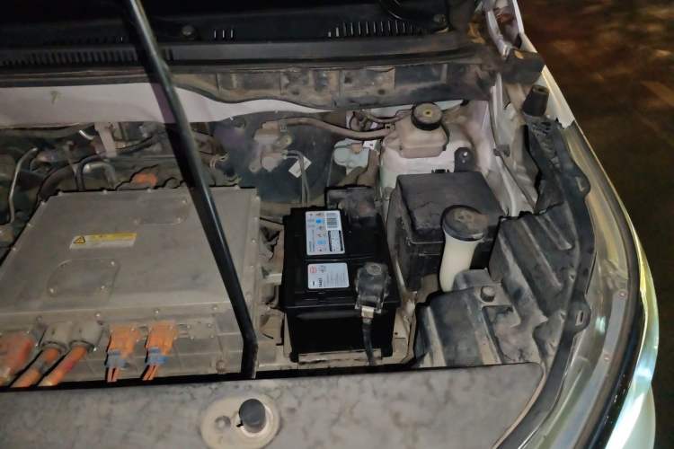 Used BYD Yuan New Energy 2019 EV535 Smart Connect Trendsetting Model Engine Bay Left