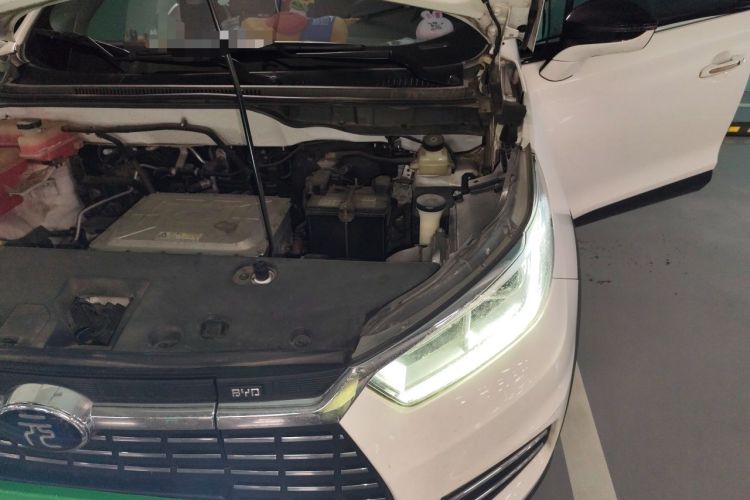 Used BYD Yuan New Energy 2019 EV360 Smart Connect Leading Model Engine Bay Left