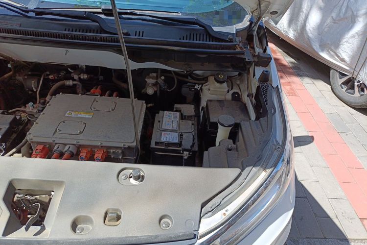 Used BYD Yuan New Energy 2019 EV535 High-Energy Leading Edition Engine Bay Left