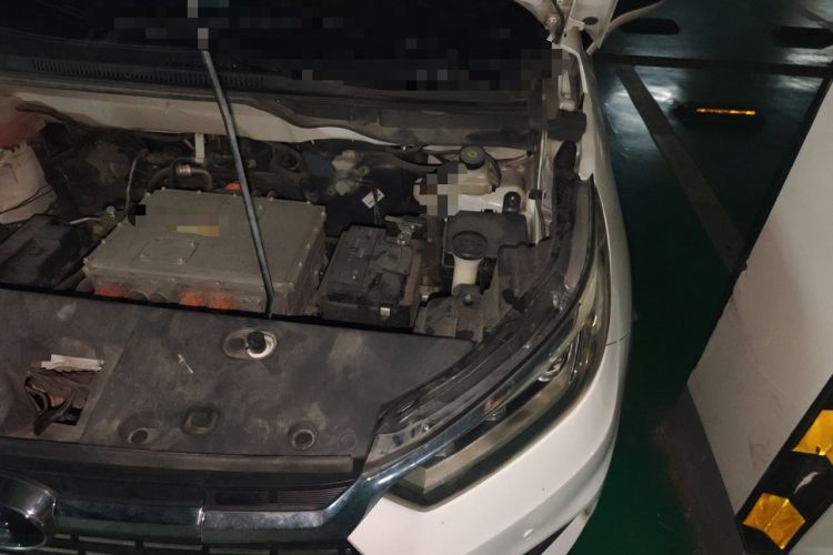 Used BYD Yuan New Energy 2019 EV535 Smart Connect Trendsetting Model Engine Bay Left