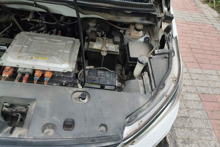Used BYD Yuan New Energy 2019 EV360 Smart Connect Leading Model Engine Bay Left