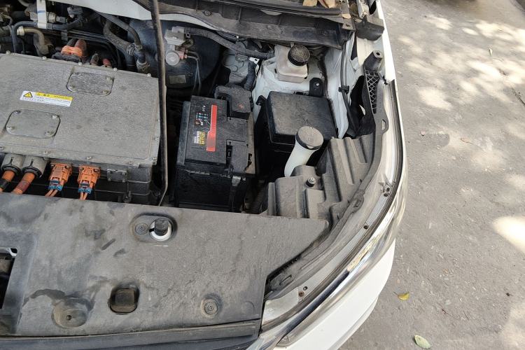 Used BYD Yuan New Energy 2019 EV535 Smart Connect Trendsetting Model Engine Bay Left