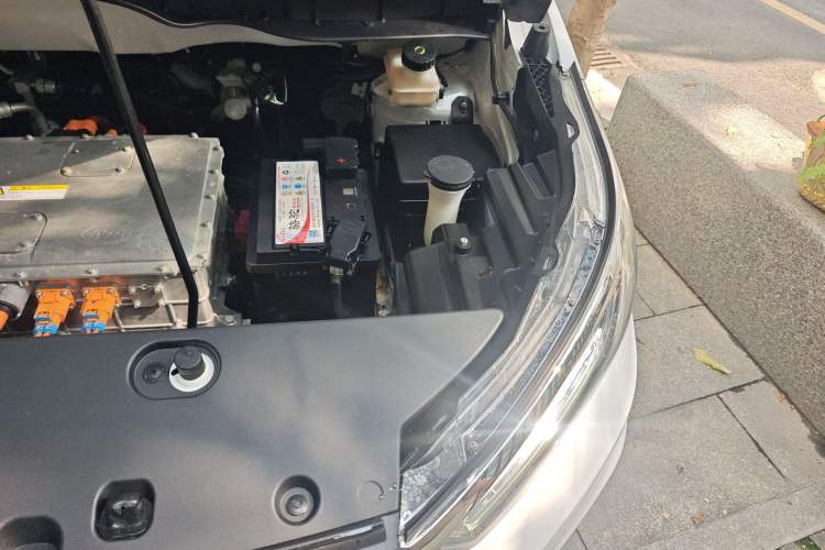 Used BYD Yuan New Energy 2019 EV535 High-Energy Leading Edition Engine Bay Left