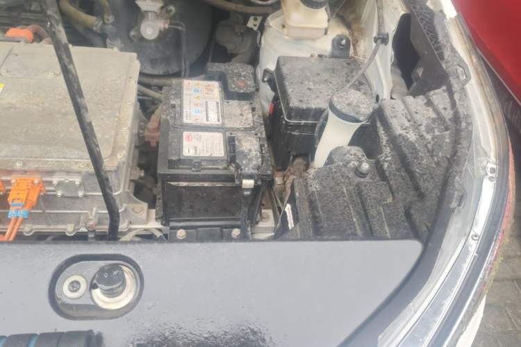 Used BYD Yuan New Energy 2019 EV535 Smart Connect Trendsetting Model Engine Bay Left
