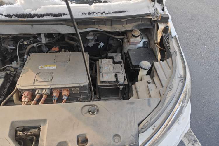 Used BYD Yuan New Energy 2019 EV535 Smart Connect Trendsetting Model Engine Bay Left