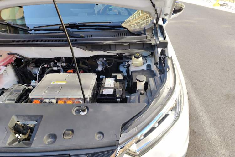 Used BYD Yuan New Energy 2019 EV535 High-Energy Leading Edition Engine Bay Left