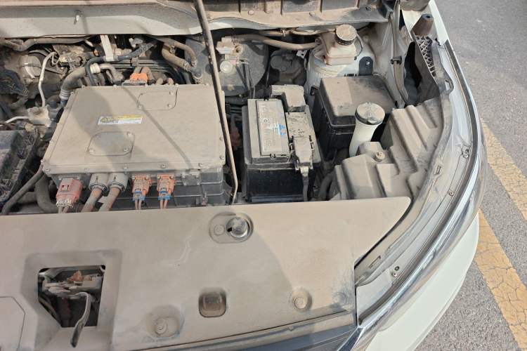 Used BYD Yuan New Energy 2019 EV535 Smart Connect Trendsetting Model Engine Bay Left