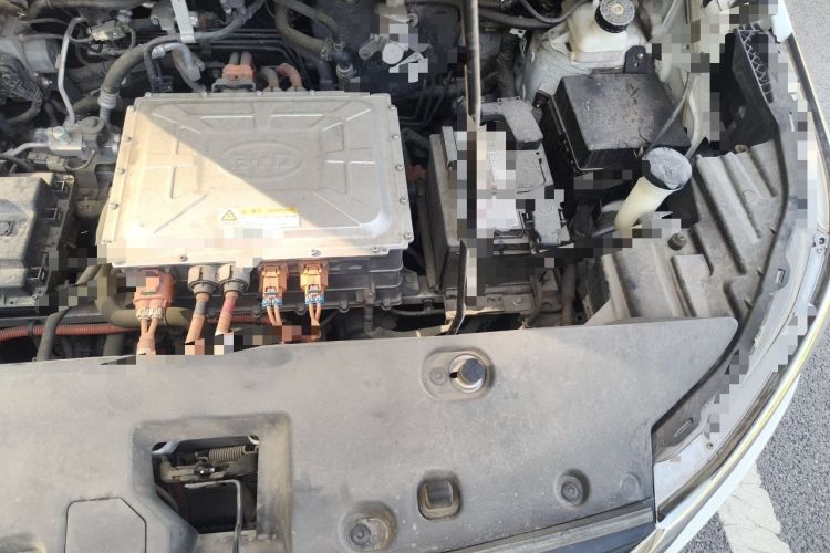 Used BYD Yuan New Energy 2019 EV535 Smart Connect Elite Model Engine Bay Left