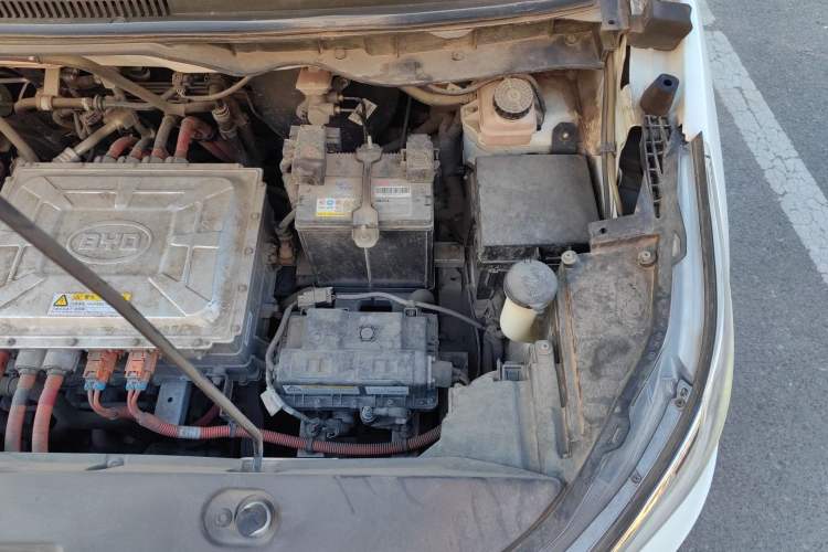 Used BYD Yuan New Energy 2019 EV360 Smart Connect Leading Model Engine Bay Left