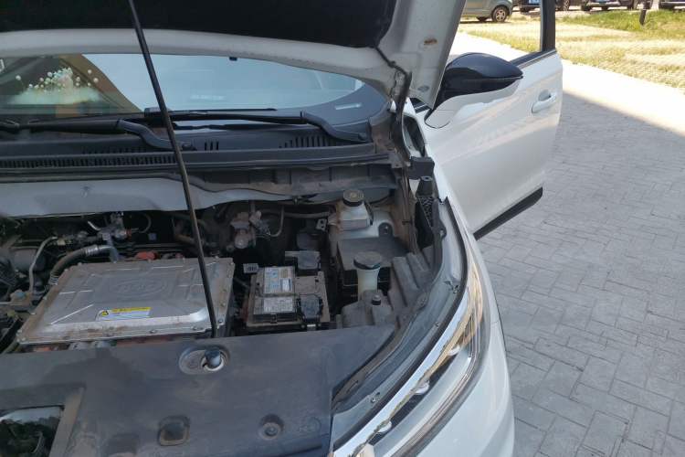 Used BYD Yuan New Energy 2019 EV535 High-Energy Leading Edition Engine Bay Left