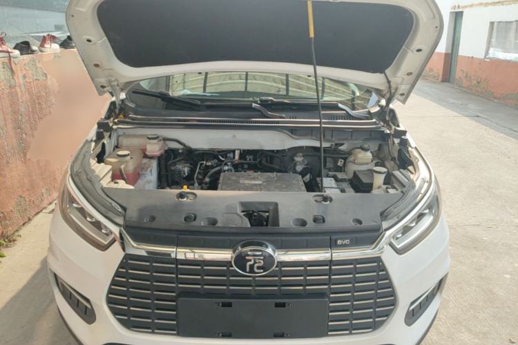 Used BYD Yuan New Energy 2019 EV535 Smart Connect Trendsetting Model Engine Bay