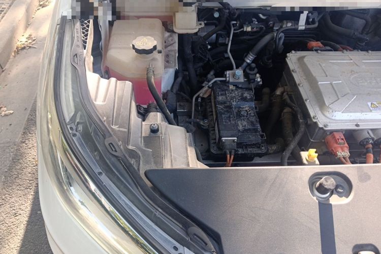 Used BYD Yuan New Energy 2019 EV535 Smart Connect Trendsetting Model Engine Bay Right