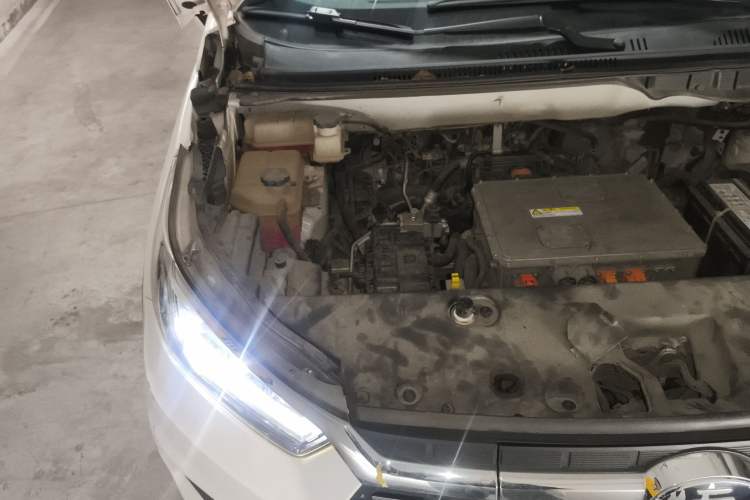 Used BYD Yuan New Energy 2019 EV535 Smart Connect Trendsetting Model Engine Bay Right