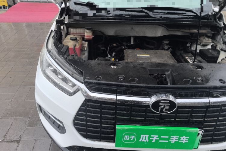 Used BYD Yuan New Energy 2019 EV535 Smart Connect Trendsetting Model Engine Bay Right