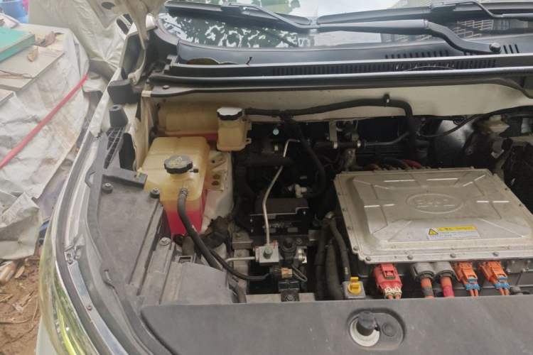 Used BYD Yuan New Energy 2019 EV360 Smart Connect Elite Model Engine Bay Right