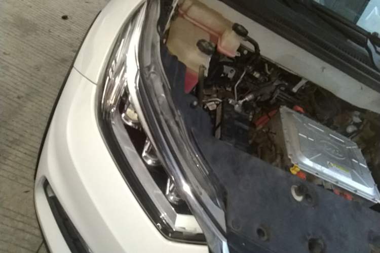 Used BYD Yuan New Energy 2019 EV535 Smart Connect Trendsetting Model Engine Bay Right