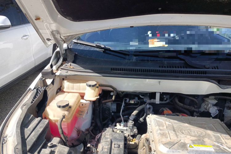 Used BYD Yuan New Energy 2019 EV535 Smart Connect Elite Model Engine Bay Right