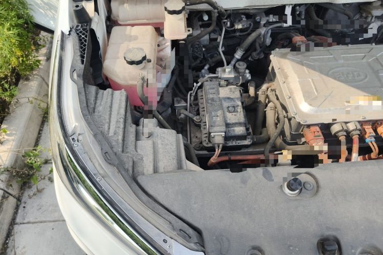 Used BYD Yuan New Energy 2019 EV535 Smart Connect Elite Model Engine Bay Right