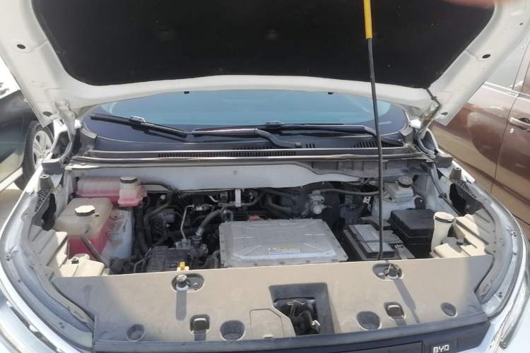 Used BYD Yuan New Energy 2019 EV535 Smart Connect Trendsetting Model Engine Bay