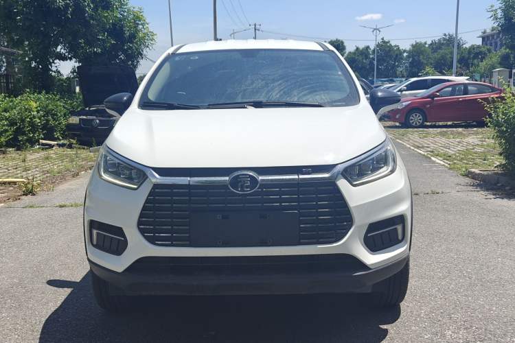 Used BYD Yuan New Energy 2019 EV535 Smart Connect Trendsetting Model Exterior 1