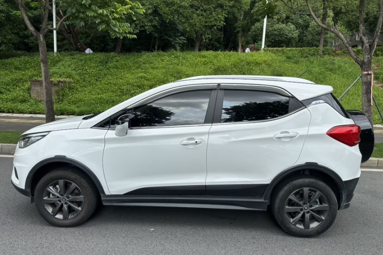 Used BYD Yuan New Energy 2019 EV360 Smart Connect Enjoyment Model Exterior 1