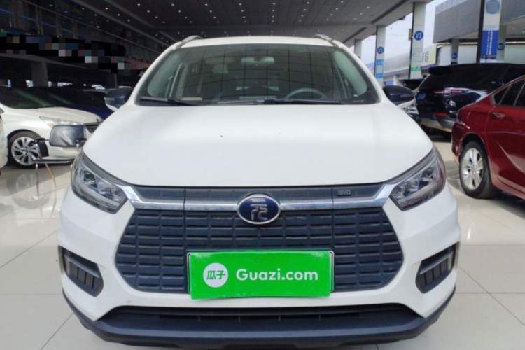 Used BYD Yuan New Energy 2019 EV360 Smart Connect Enjoyment Model Exterior 1