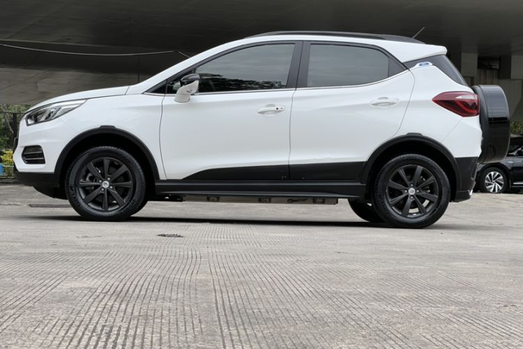 Used BYD Yuan New Energy 2019 EV360 Smart Connect Elite Model Exterior 1