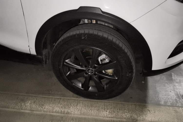 Used BYD Yuan New Energy 2019 EV535 Smart Connect Trendsetting Model Exterior 1