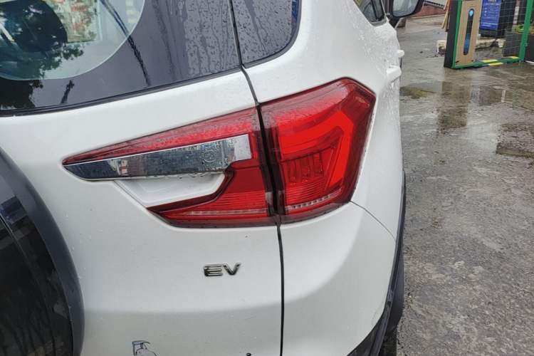 Used BYD Yuan New Energy 2019 EV535 Smart Connect Trendsetting Model Exterior 1