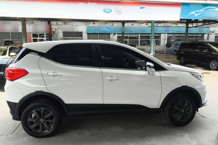 Used BYD Yuan New Energy 2019 EV535 Smart Connect Trendsetting Model Exterior 2