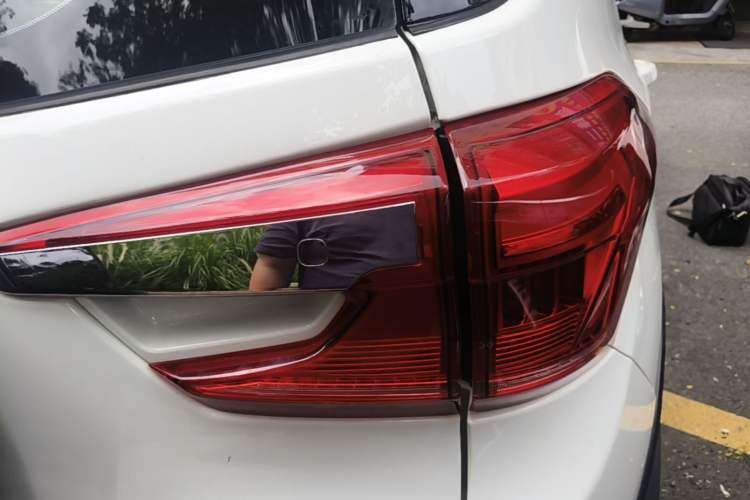 Used BYD Yuan New Energy 2019 EV535 High-Energy Leading Edition Exterior 2