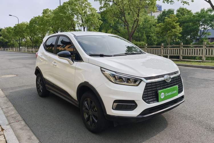 Used BYD Yuan New Energy 2019 EV535 Smart Connect Trendsetting Model Exterior 2