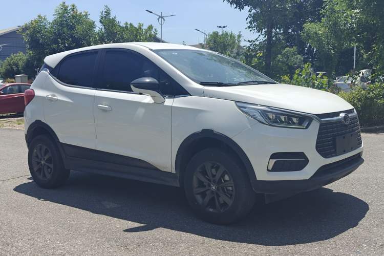 Used BYD Yuan New Energy 2019 EV535 Smart Connect Trendsetting Model Exterior 2