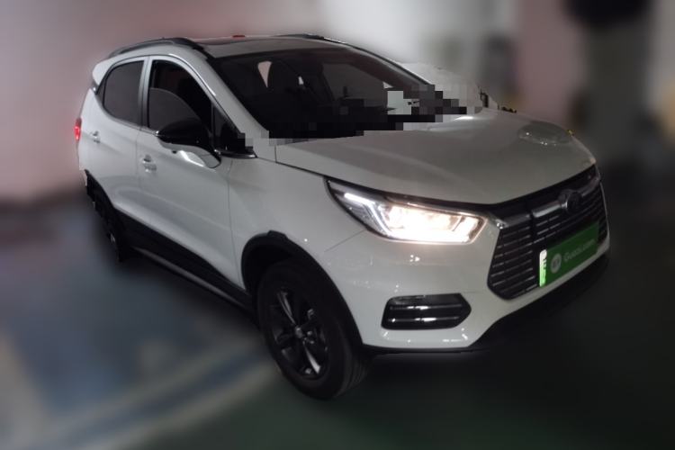 Used BYD Yuan New Energy 2019 EV360 Smart Connect Leading Model Exterior 2